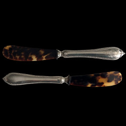 Couteau à caviar manche argent fourré haut écaille de tortue L 19 cm XXe